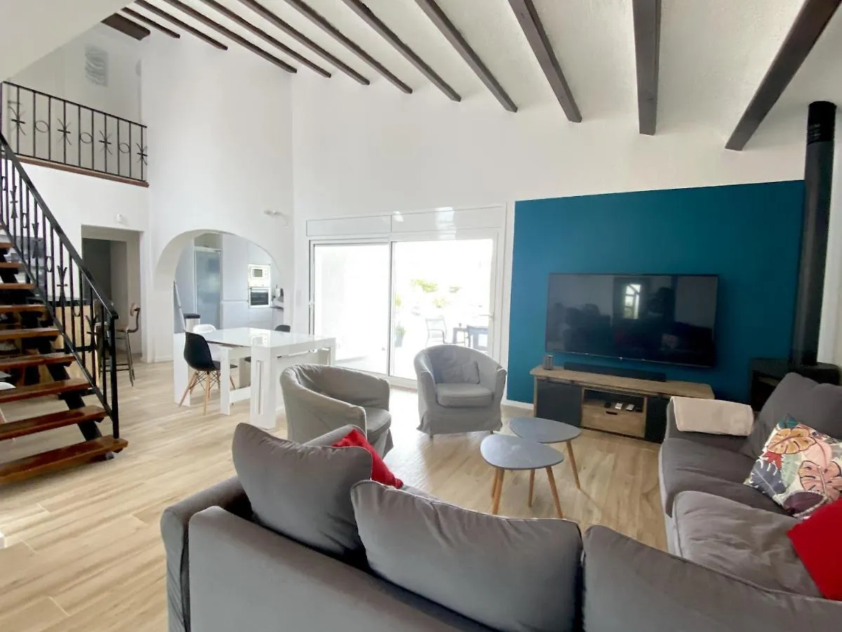 Holiday home Casa De Lujo Con Piscina Y Amarre Privados Ref 350 Villa Empuriabrava